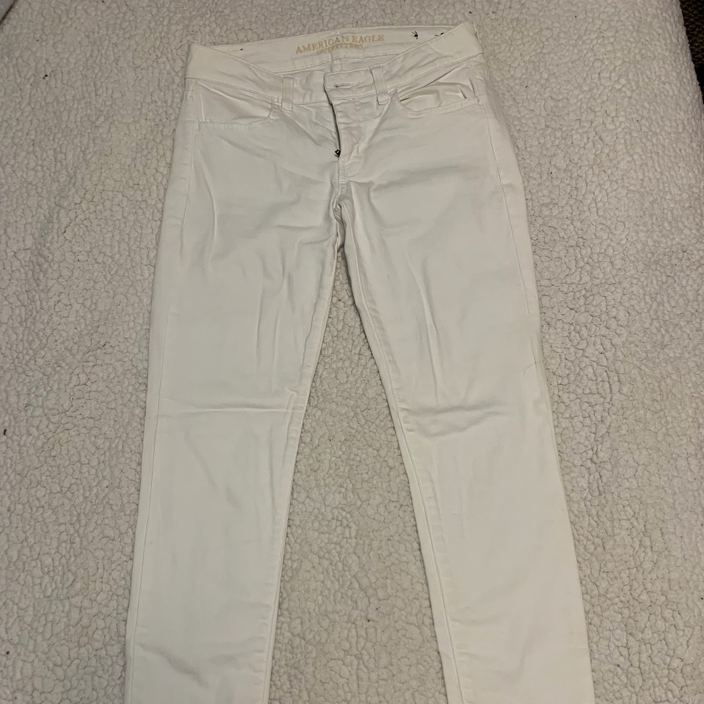 American eagle white skinny  jeans, never worn